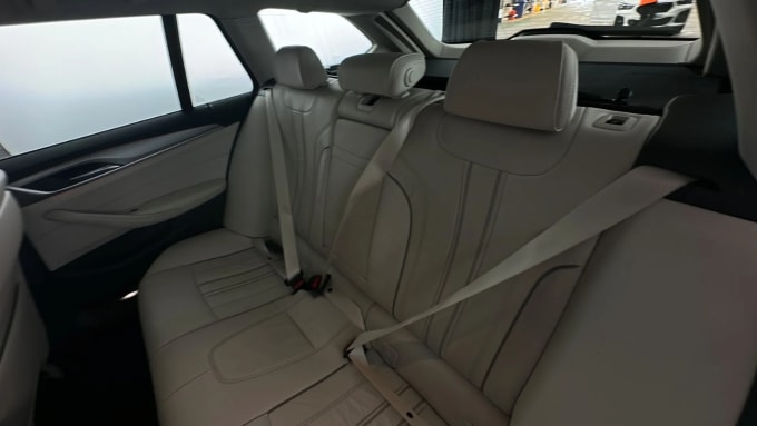 2021 BMW 5 Series Touring