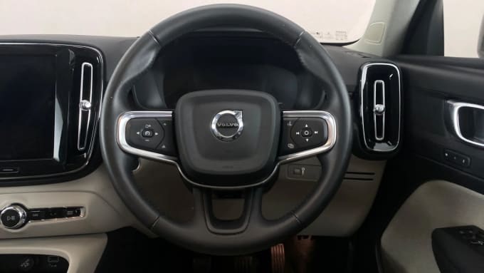 2021 Volvo Xc40