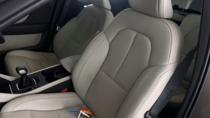 2021 Volvo Xc40