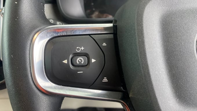 2021 Volvo Xc40
