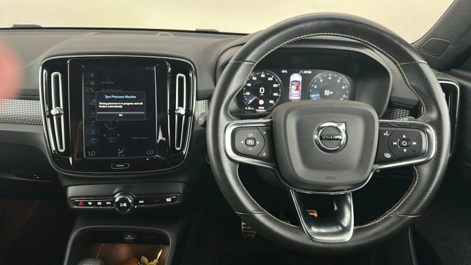 2021 Volvo Xc40