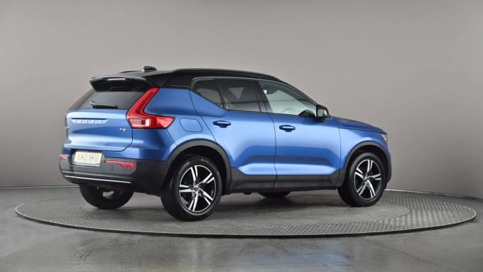 2021 Volvo Xc40