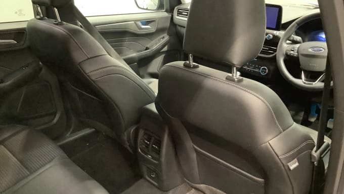 2022 Ford Kuga