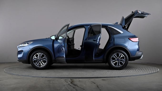 2022 Ford Kuga