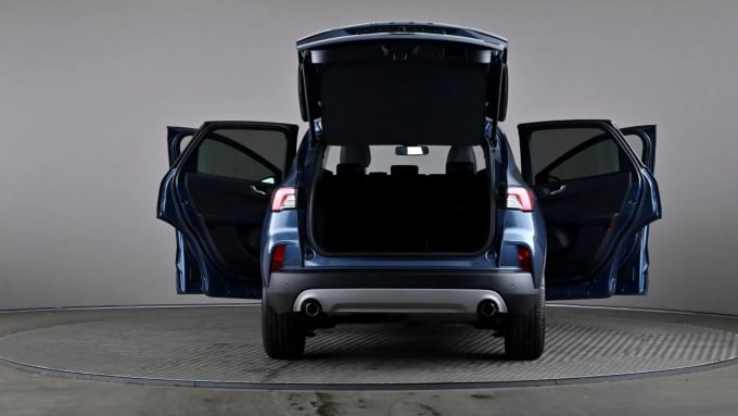 2022 Ford Kuga