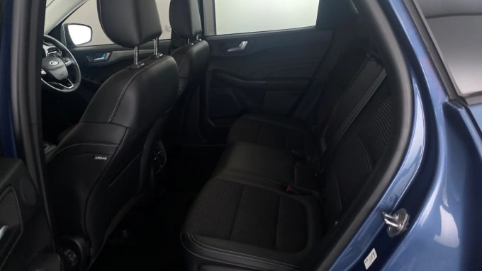2022 Ford Kuga