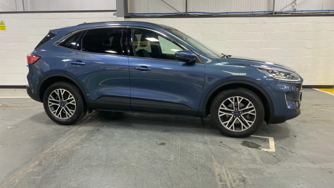 2022 Ford Kuga