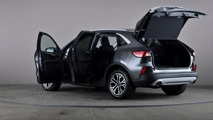 2022 Ford Kuga