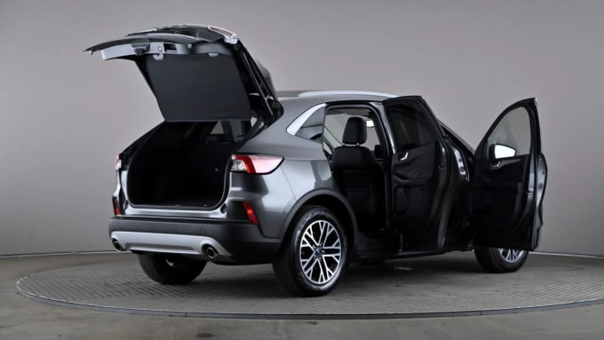 2022 Ford Kuga