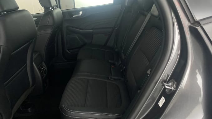 2022 Ford Kuga