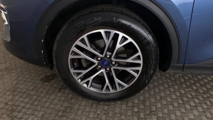 2022 Ford Kuga