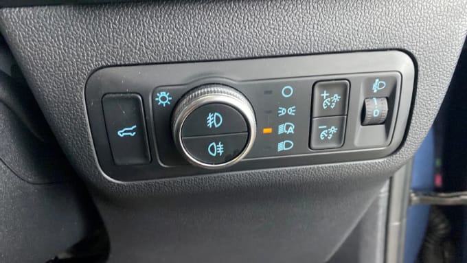 2022 Ford Kuga