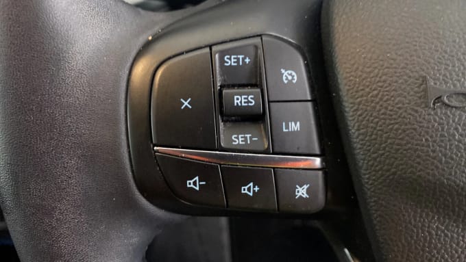 2022 Ford Kuga