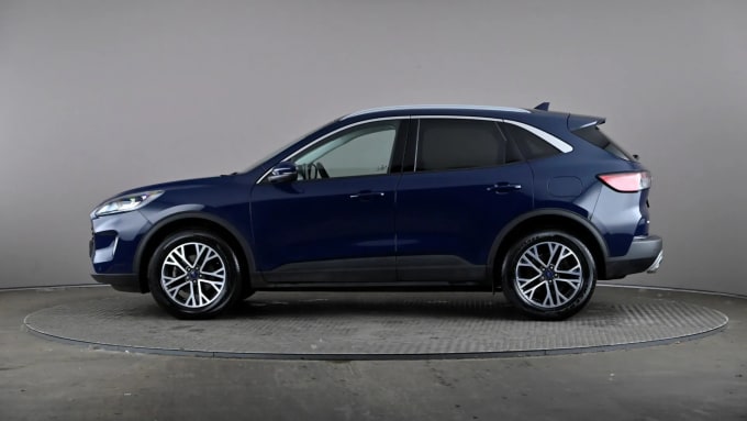 2022 Ford Kuga