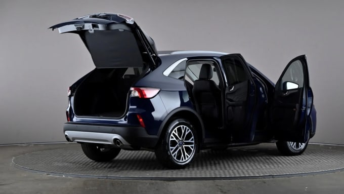 2022 Ford Kuga