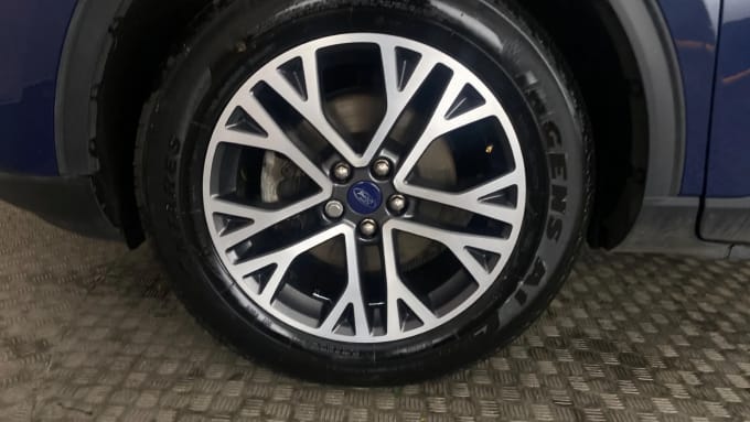 2022 Ford Kuga