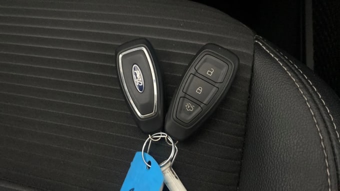 2022 Ford Kuga