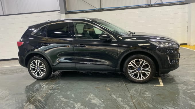 2022 Ford Kuga