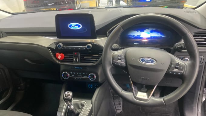 2022 Ford Kuga