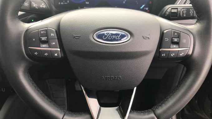 2022 Ford Kuga
