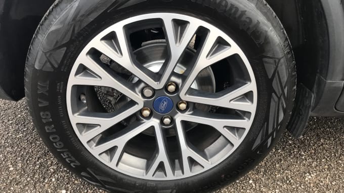 2022 Ford Kuga