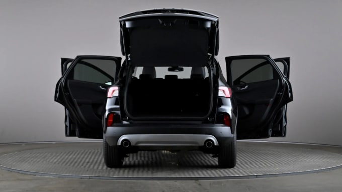 2022 Ford Kuga