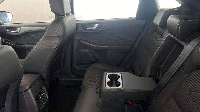 2022 Ford Kuga