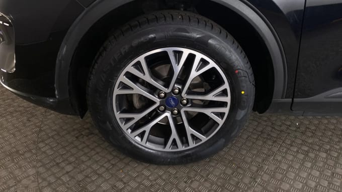 2022 Ford Kuga