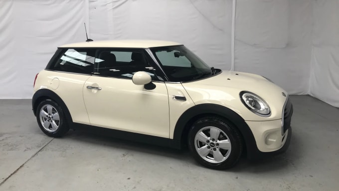2017 Mini Hatch
