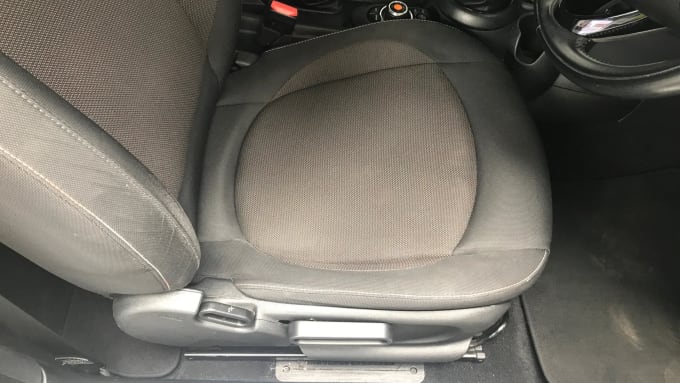 2017 Mini Hatch