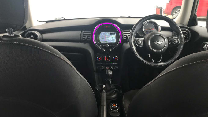 2017 Mini Hatch