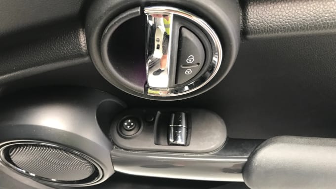 2017 Mini Hatch