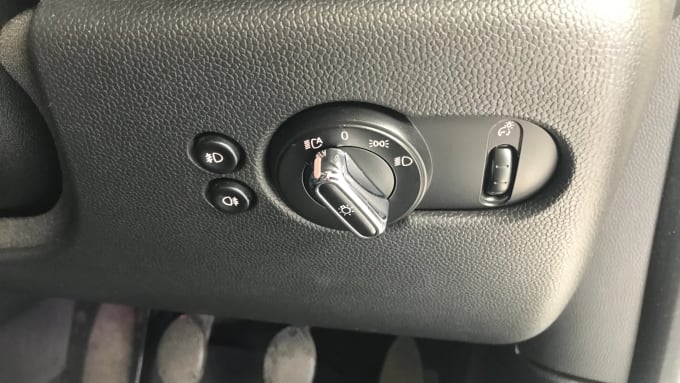 2017 Mini Hatch