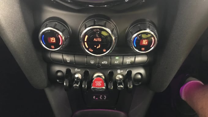 2017 Mini Hatch