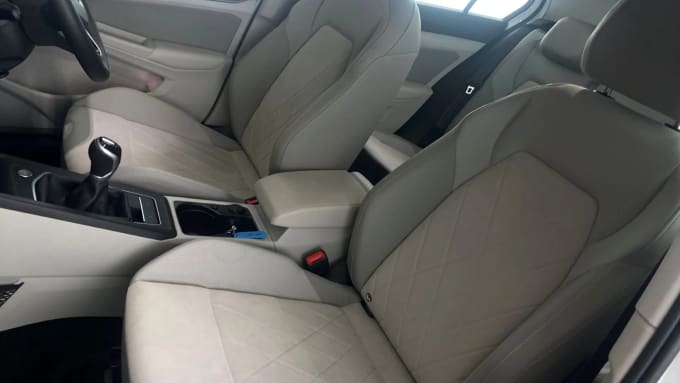 2022 Volkswagen Golf