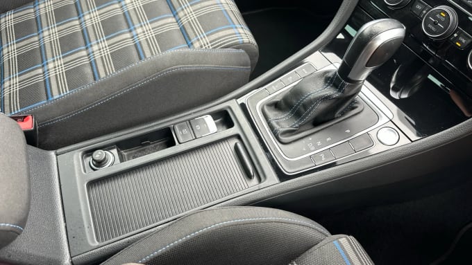 2020 Volkswagen Golf