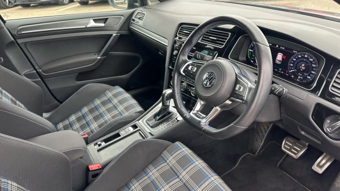 2020 Volkswagen Golf