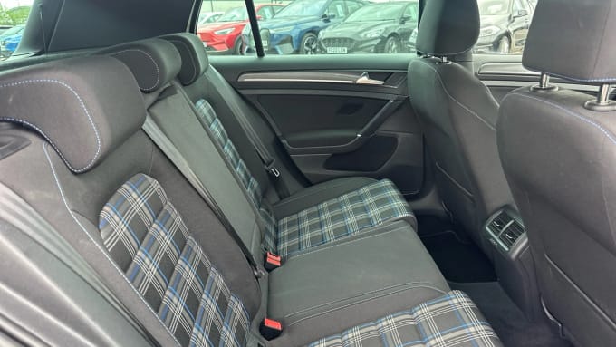 2020 Volkswagen Golf