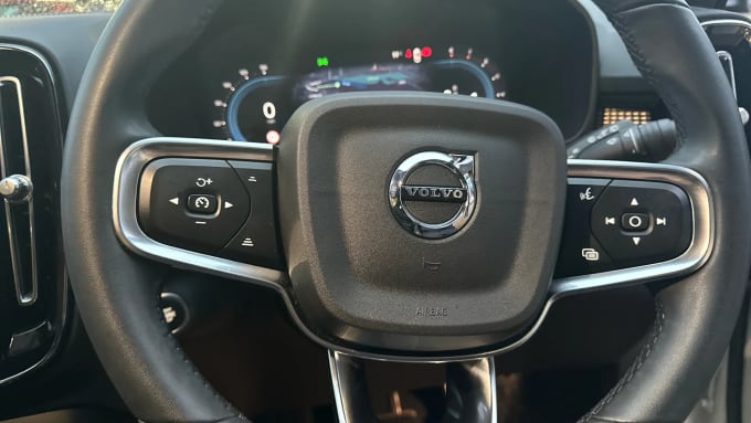 2022 Volvo Xc40