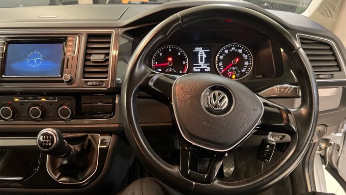 2016 Volkswagen Caravelle