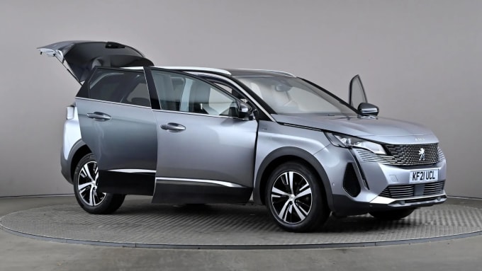 2021 Peugeot 5008