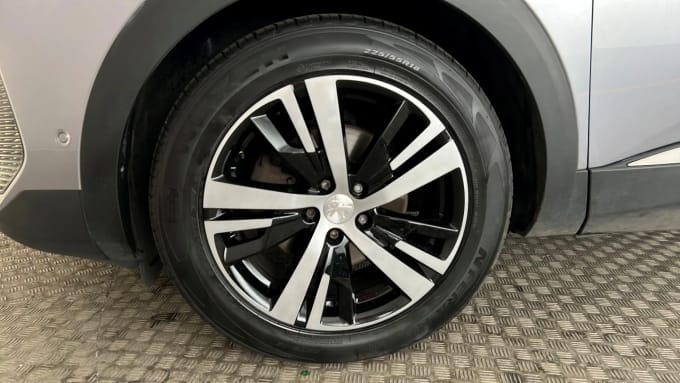 2021 Peugeot 5008