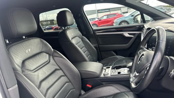 2019 Volkswagen Touareg