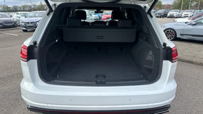 2019 Volkswagen Touareg