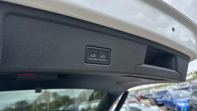 2019 Volkswagen Touareg