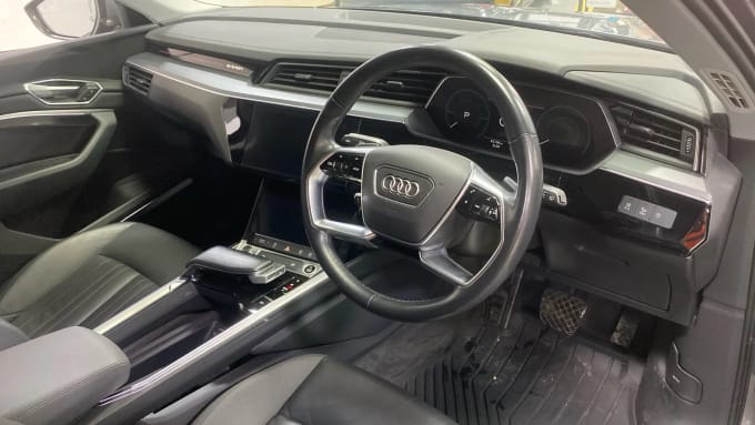 2021 Audi E-tron