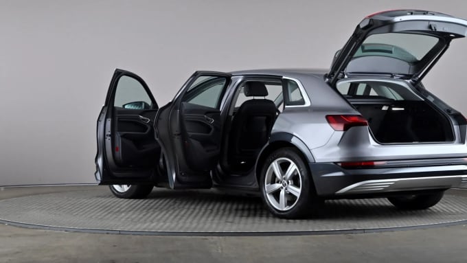 2022 Audi E-tron