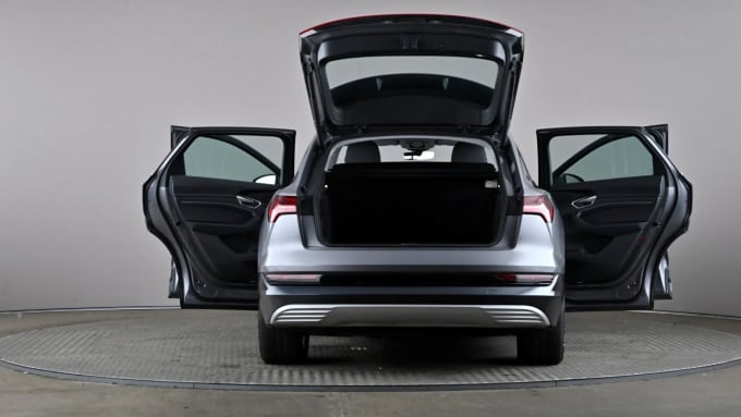 2022 Audi E-tron