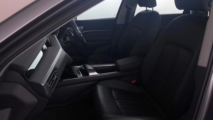 2022 Audi E-tron
