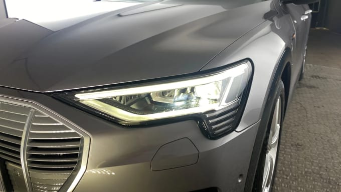 2022 Audi E-tron